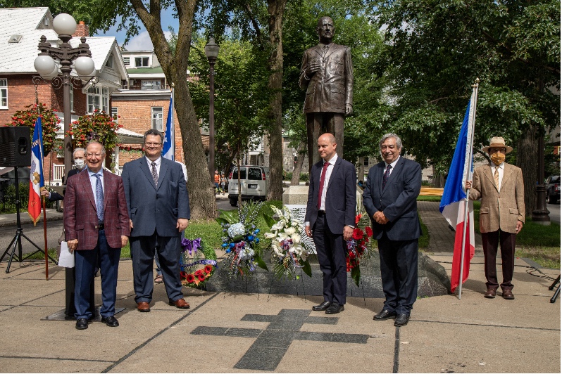 M. Roger Barrette, M. Éric Marquis, M. Thierry Morel et M. Denis Racine.